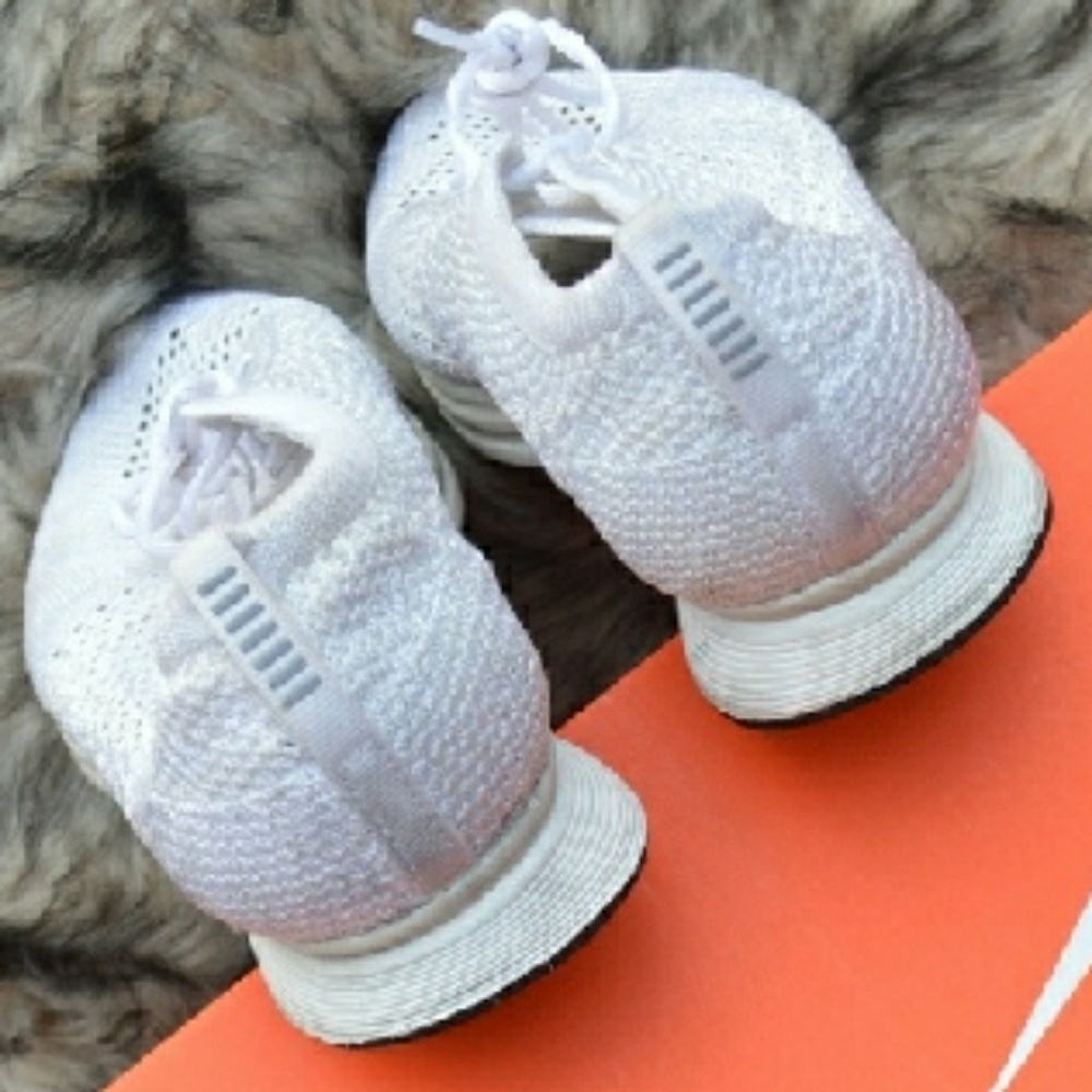 Nike Flyknit Racer White Goddess Edition Shoes - Picture 7 of 7